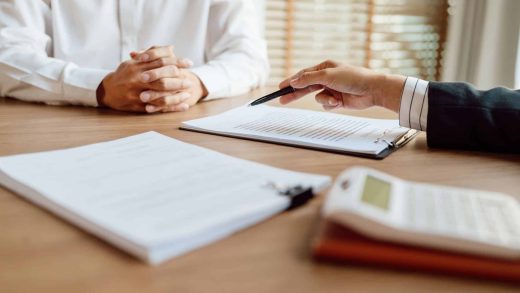 Assurance&#x20;vie&#x20;ou&#x20;assurance&#x20;obs&#x00E8;ques,&#x20;laquelle&#x20;choisir&#x20;&#x3F;