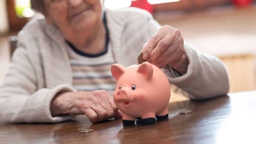 Comment&#x20;&#x00E9;conomiser&#x20;sur&#x20;ses&#x20;d&#x00E9;penses&#x20;de&#x20;sant&#x00E9;&#x20;apr&#x00E8;s&#x20;65&#x20;ans&#x20;&#x3F;