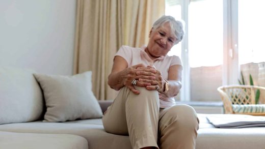 Vaincre&#x20;l&#x2019;Arthrose&#x20;apr&#x00E8;s&#x20;60&#x20;ans&#x20;&#x3A;&#x20;Strat&#x00E9;gies&#x20;Pr&#x00E9;ventives&#x20;et&#x20;Solutions&#x20;pour&#x20;une&#x20;Vie&#x20;Active